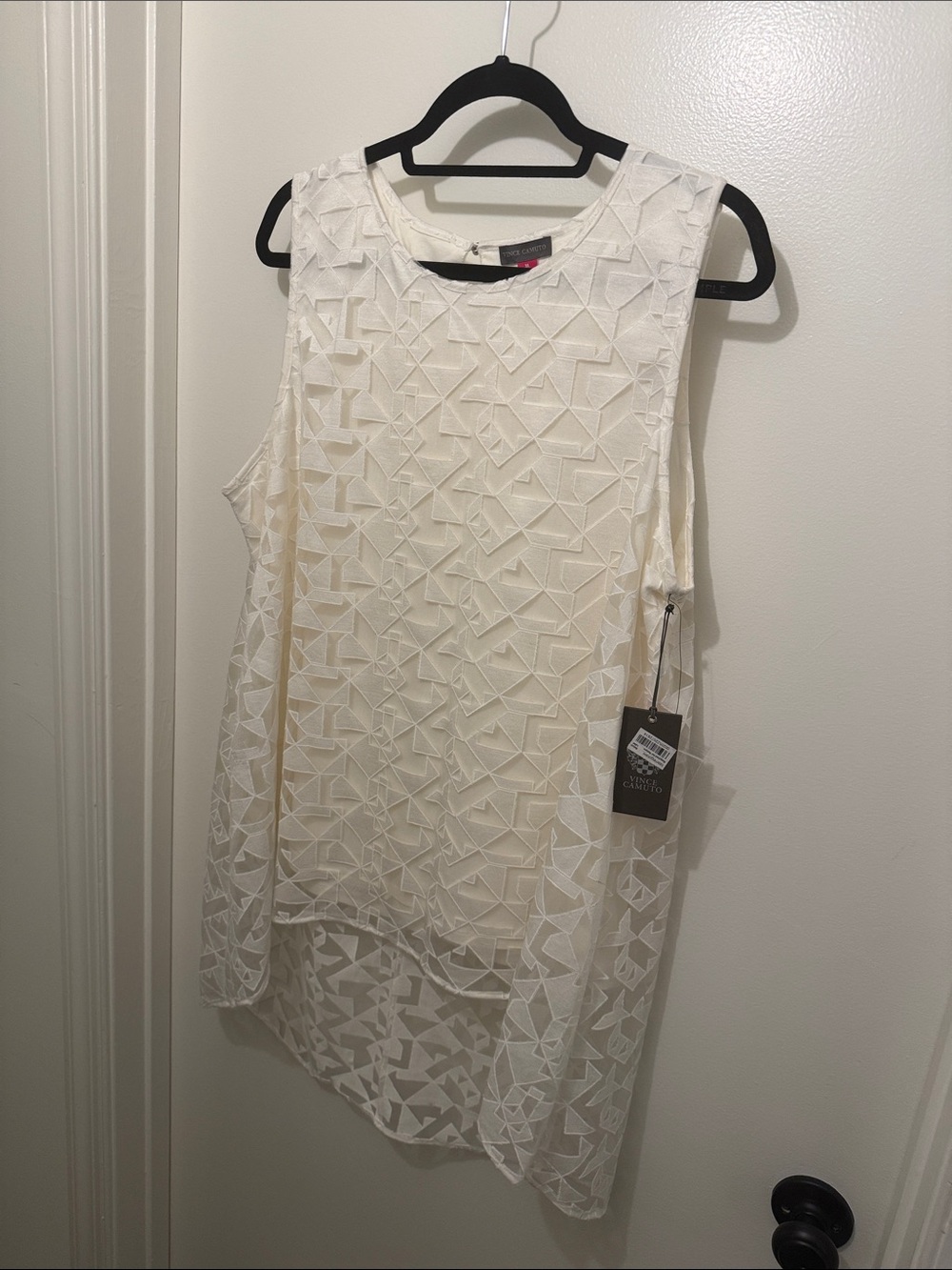 Vince Camuto Ivory Geometric Lace Sleeveless Tunic